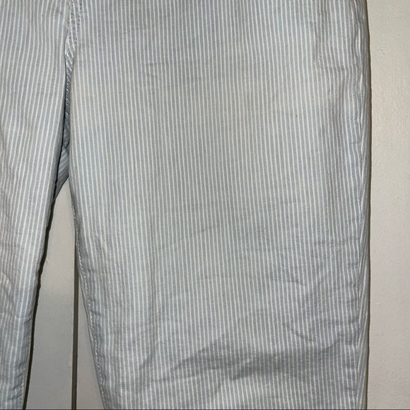 GAP Denim Girlfriend Cut Jeans - Picture 3 of 4